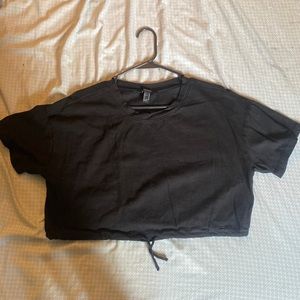 Black cropped t-shirt!